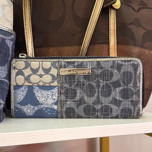 RARE Vintage Coach Poppy Denim Wallet - Picture 2 of 5